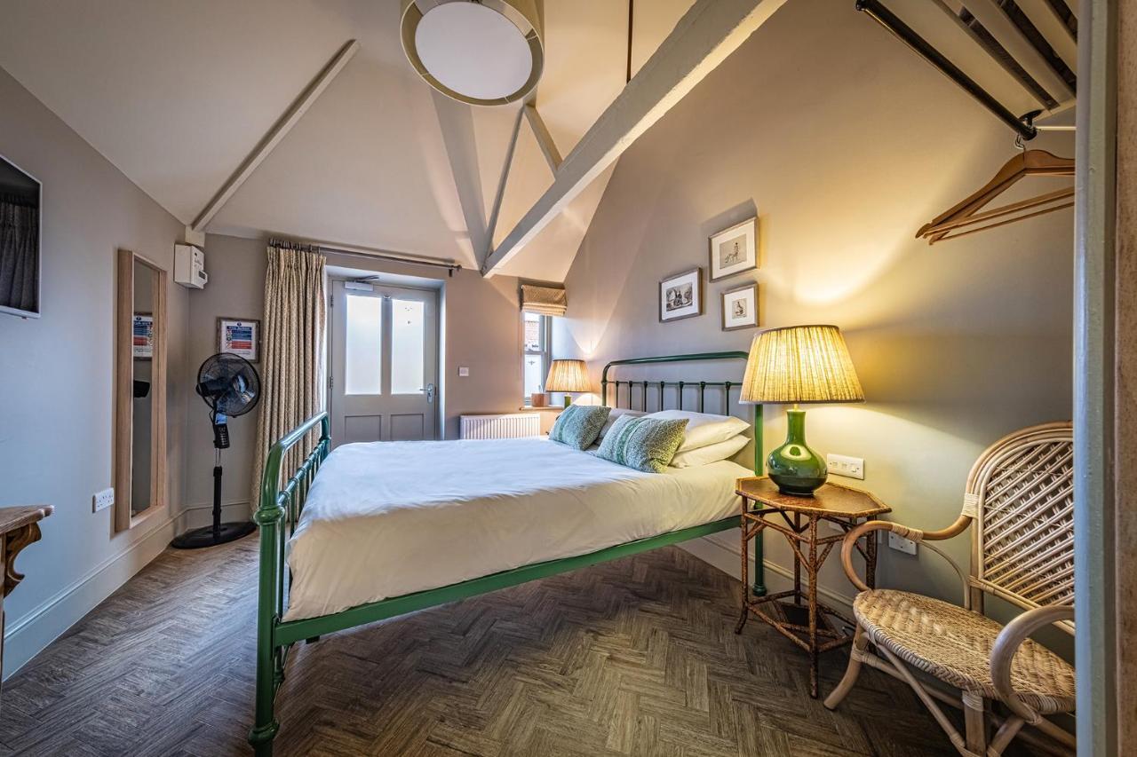 The Globe Inn Wells-next-the-Sea Esterno foto